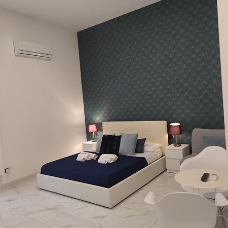 Domus Luigi Leone II Bed & Breakfast Napoli Dış mekan fotoğraf