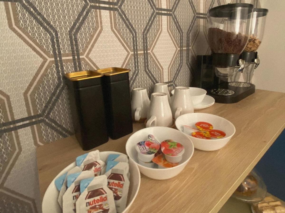 Domus Luigi Leone II Bed & Breakfast Napoli Dış mekan fotoğraf