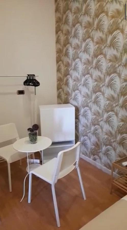 Domus Luigi Leone II Bed & Breakfast Napoli Dış mekan fotoğraf