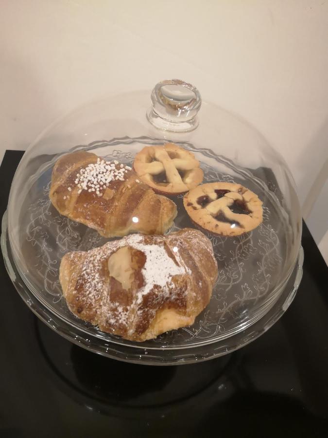Domus Luigi Leone II Bed & Breakfast Napoli Dış mekan fotoğraf