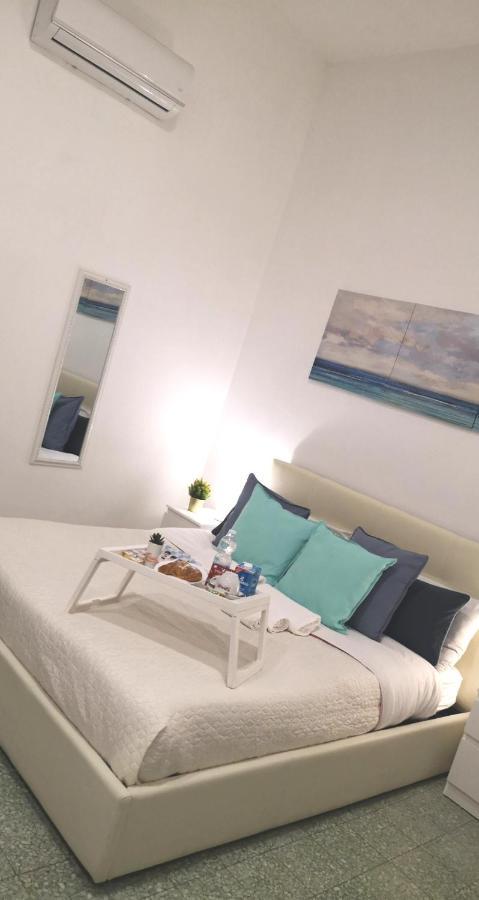 Domus Luigi Leone II Bed & Breakfast Napoli Dış mekan fotoğraf